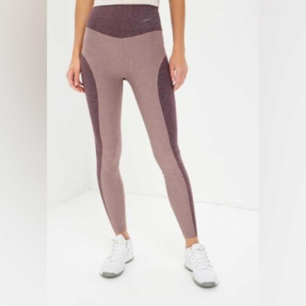 Nike Women's Power Sculpt Hyper Studio Smoky Mauve Ht Training Leggings Small